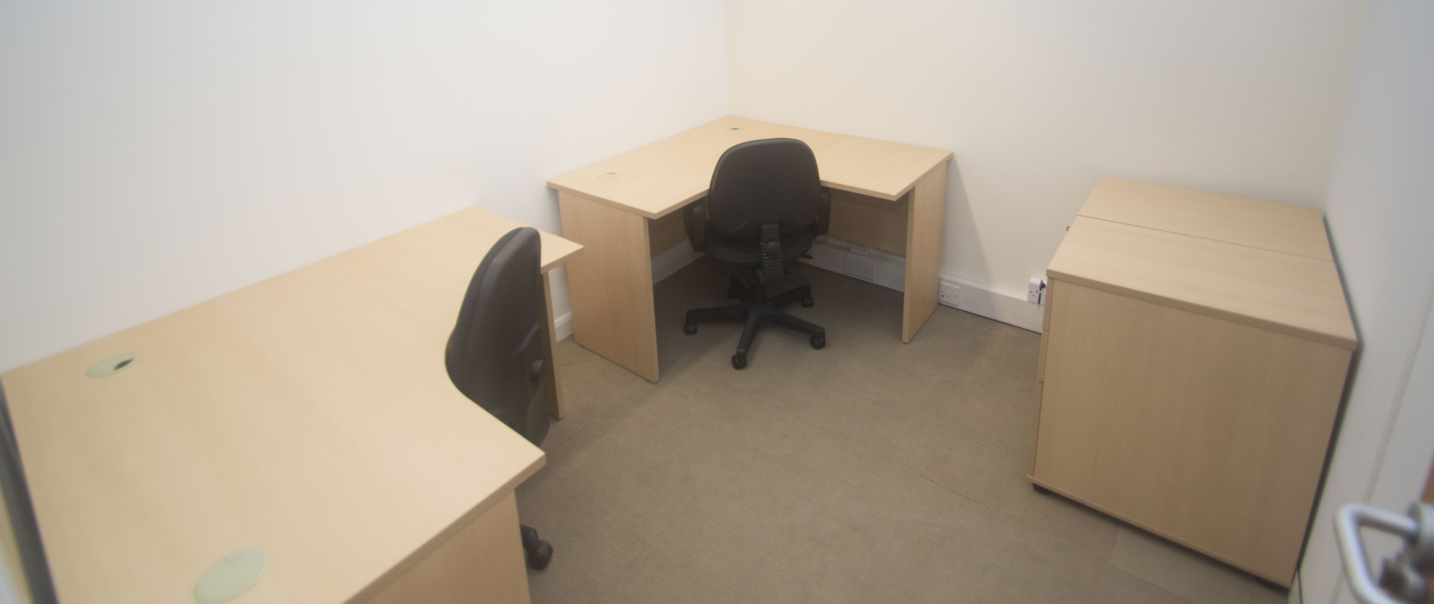 Office suitable for 1 -2 people - 1st floor