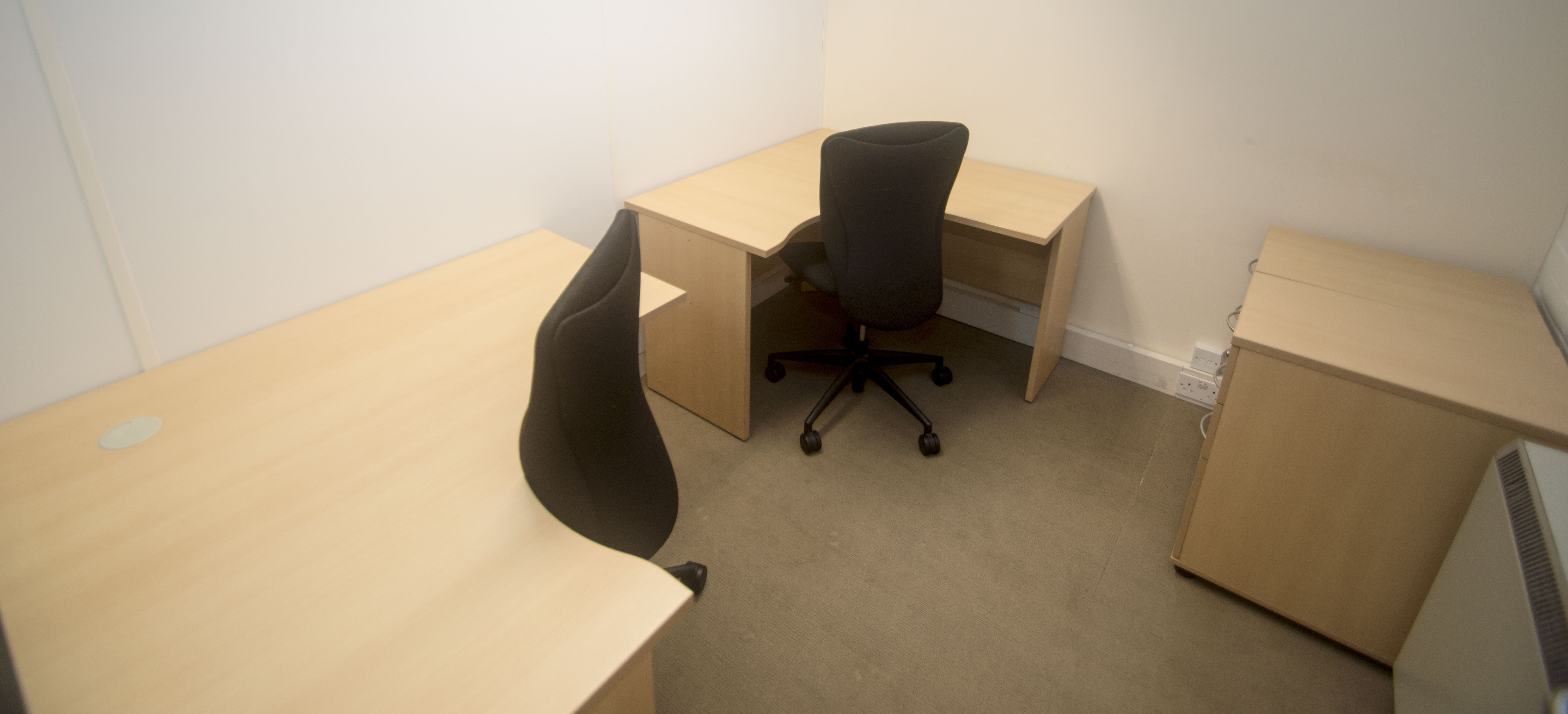 Office suitable for 1 -2 people - 1st floor